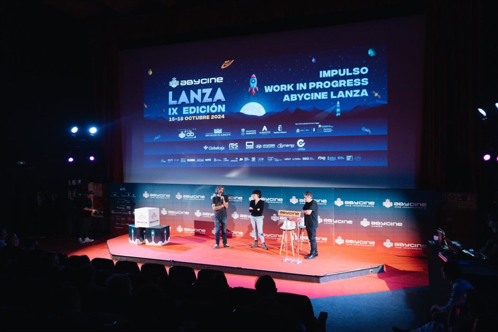 Abycine Lanza.