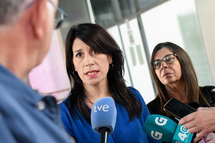 Archivo - La conselleira de Vivenda, María Martínez Allegue, en declaraciones a los medios, a 10 de abril de 2025.