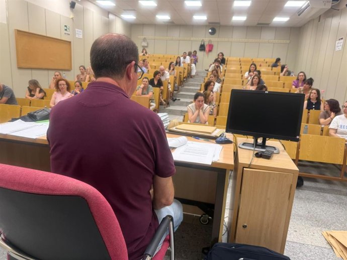 Más de 5.340 personas se presentan este sábado a los exámenes del resto de especialidades médicas.