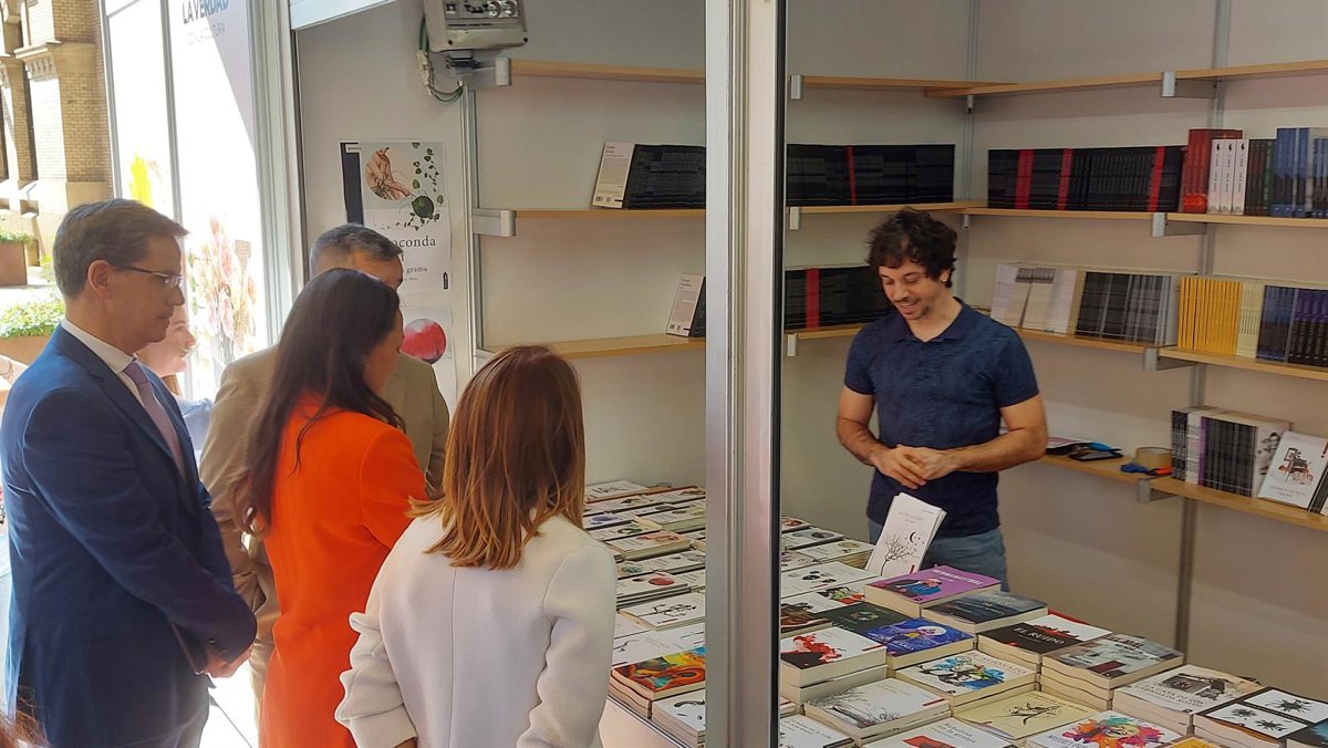 Más de 100 actos forman parte de la nueva edición de la Feria del Libro de Murcia