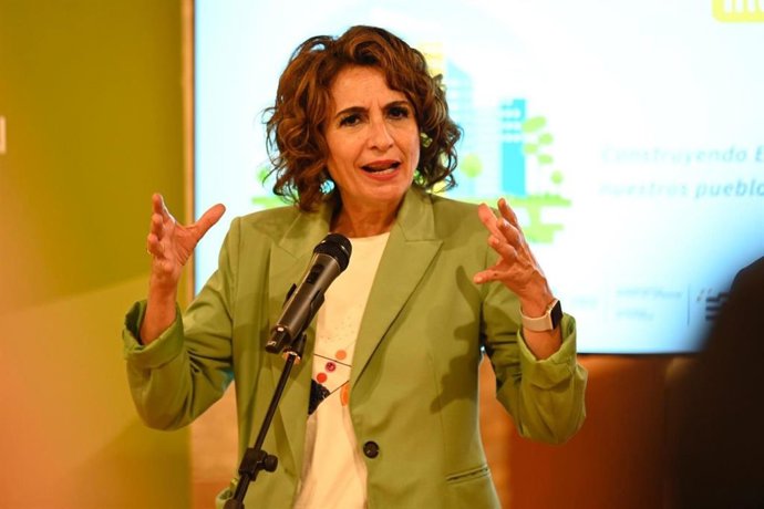 La  vicepresidenta primera del Gobierno de España y ministra de Hacienda, María Jesús Montero.