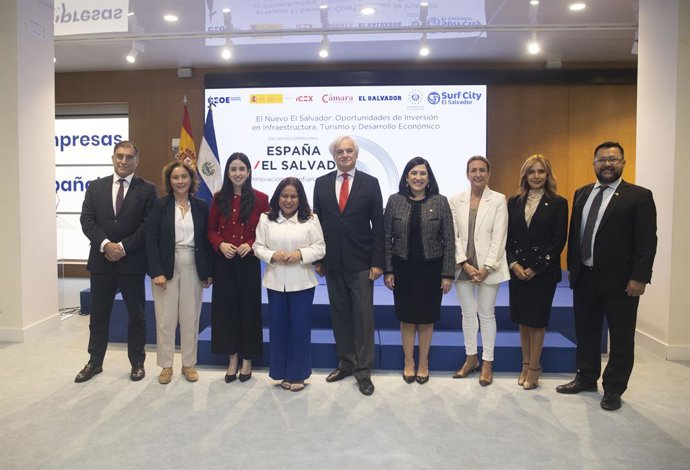 Autoridades de El Salvador resaltan ante empresarios españoles oportunidades de negocio de turismo y energía.