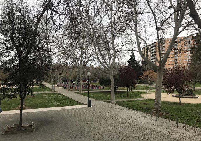 Archivo - Parque Bruil con edificio al fondo