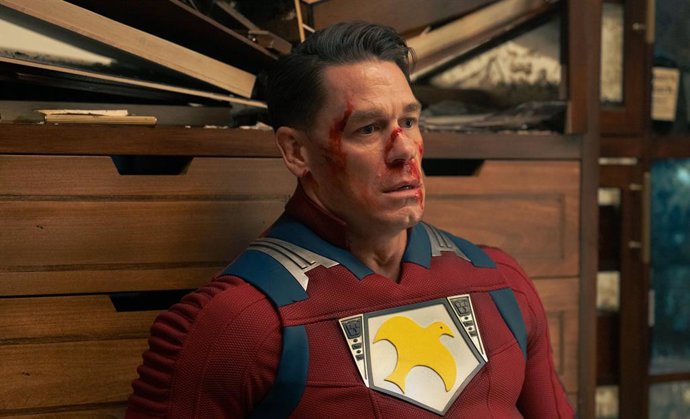 Brutal muerte en el 2x07 de El Pacificador que señala quién será el villano de la temporada 3