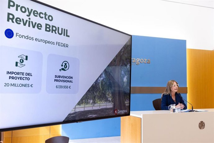 La consejera municipal de Hacienda y Fondos Europeos del Ayuntamiento, Blanca Solans, informa de la adjudicación provisional de 6.139.938 euros, con cargo al Fondo Europeo de Desarrollo Regional (FEDER) para el proyecto Revive Bruil