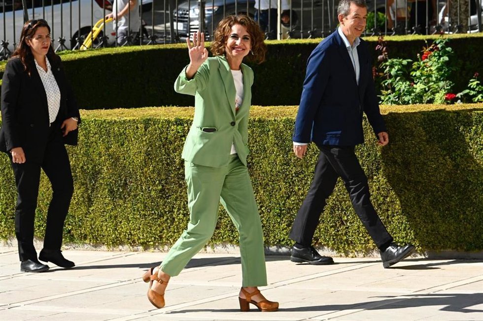 María Jesús Montero a su llegada a Jaén donde ha participado en un acto sobre dondos europeos