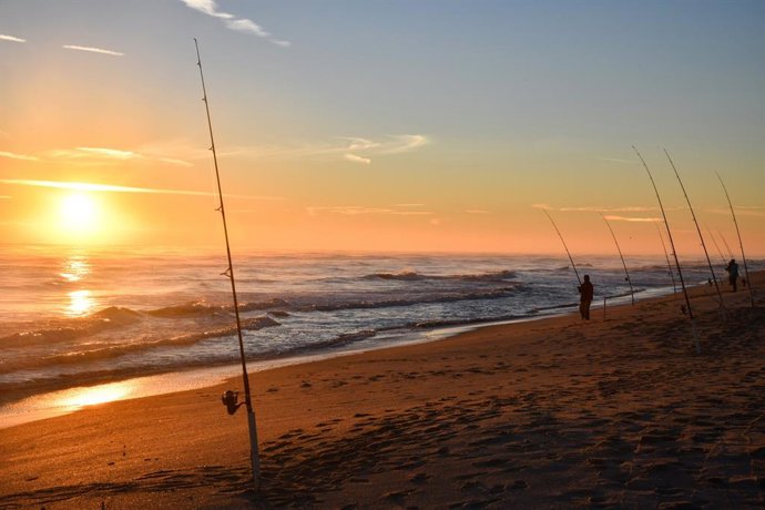 Archivo - El IEO pone en marcha un proyecto para mejorar la gestión sostenible de la pesca marítima recreativa en España.