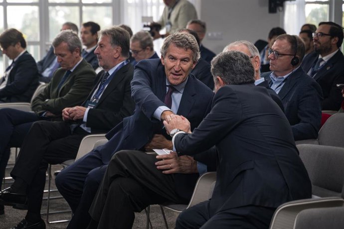 El presidente del Partido Popular, Alberto Núñez Feijóo, participa en el 'Foro La Toja'.