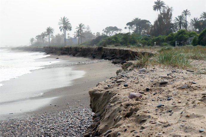 Regresión en las playas del norte de Sagunt (Valencia)