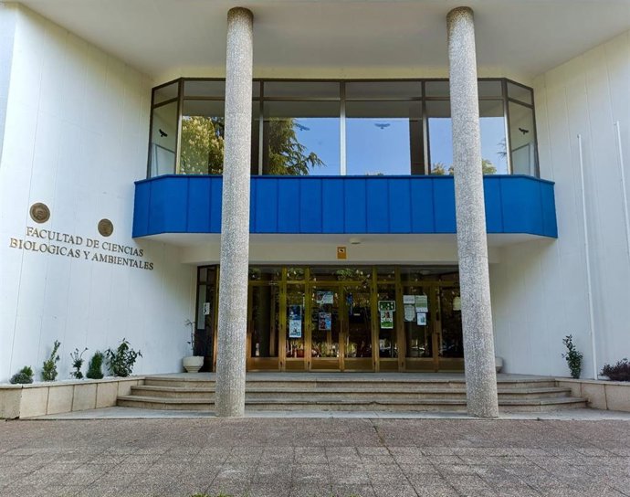 Archivo - Facultad de Ciencias Biológicas y Ambientales de la ULE, que acogerá la jornada 'El papel de las juntas vecinales en la conservación de la biodiversidad y el desarrollo socioeconómico'.