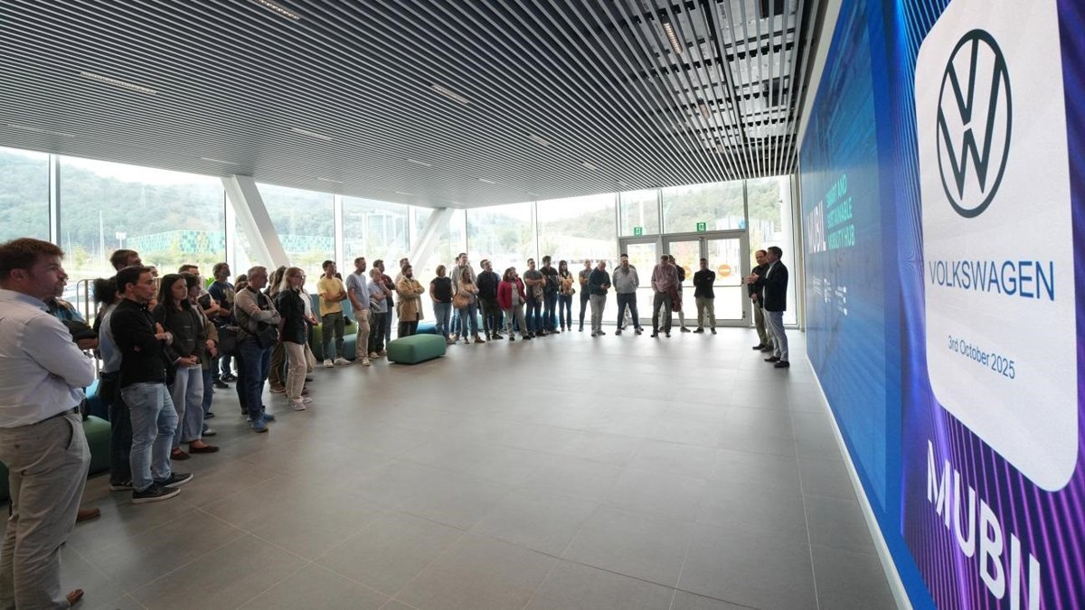 Volkswagen Navarra visita el centro europeo de movilidad Mubil para explorar vías de colaboración
