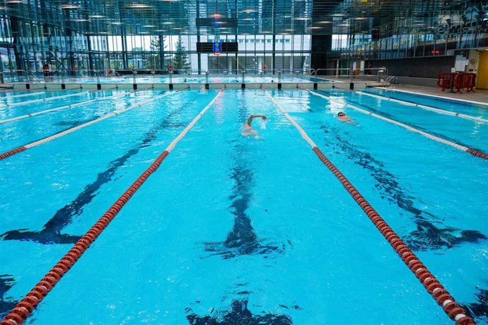 Archivo - Piscina de Mendizorroza