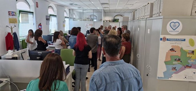 Trabajadores en el área de Movilidad del Ayuntamiento de Granada