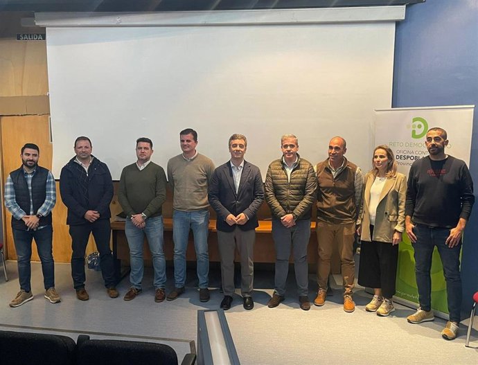 Reunión de constitución del Consejo de Gobierno de la Agenda Urbana del Área Funcional de Estepa, en noviembre de 2023.