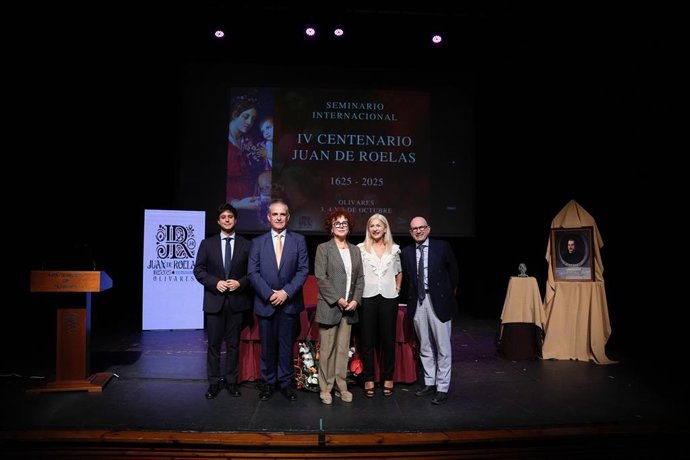 La consejera de Cultura y Deporte, Patricia del Pozo, inaugura el congreso dedicado al pintor Juan de Roelas en Olivares (Sevilla).