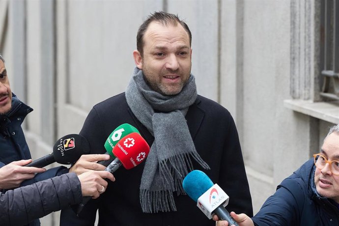 Archivo - El hijo del exministro José Luis Ábalos, Víctor Ábalos, a su llegada a declarar al Tribunal Supremo, a 4 de marzo de 2025, en Madrid (España). 