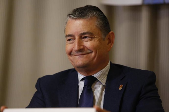 Archivo - El consejero de la Presidencia, Interior, Diálogo Social y Simplificación Administrativa, Antonio Sanz Cabello, en imagen de archivo. 