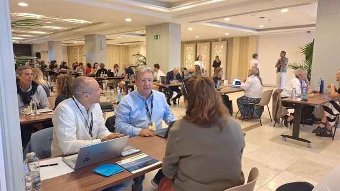 Tenerife reúne hasta este domingo a un centenar de organizadores de congresos europeos en el marco del 'X by MICE Book'