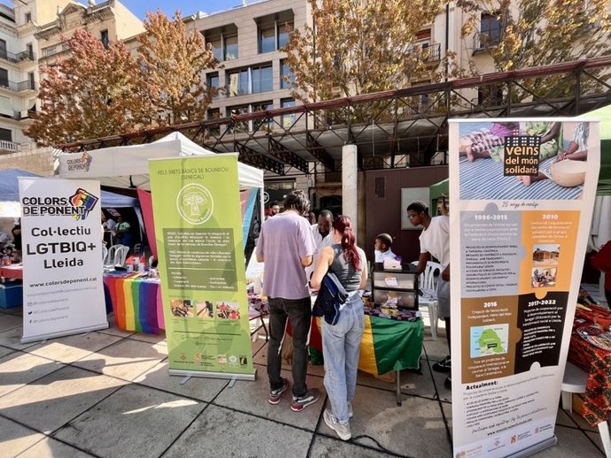 Feria solidaria Fes Món de Lleida