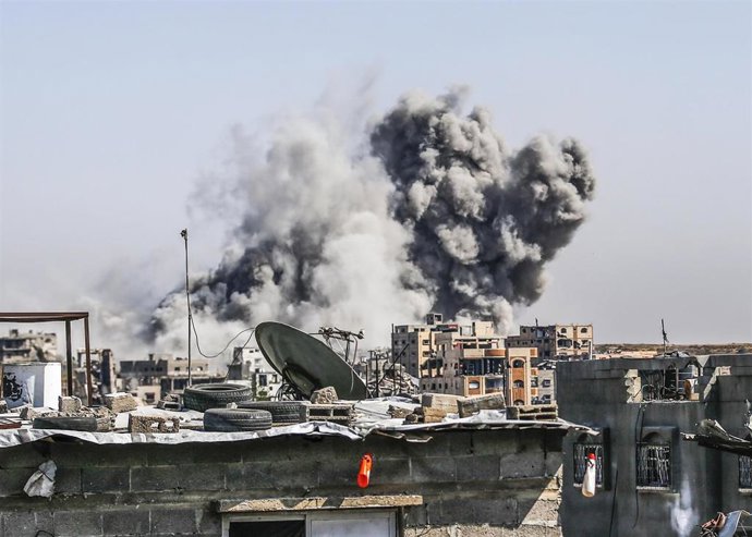 Archivo - Bombardeo israelí en Tufá, en la ciudad de Gaza (archivo)