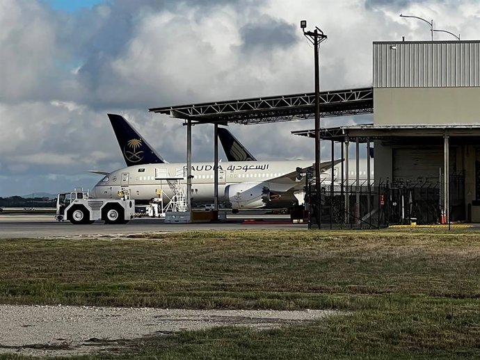 Archivo - Arquivo - 2 de dezembro de 2022: Dois voos fretados do Kelly Field em San Antonio, Texas, transportaram 48 migrantes venezuelanos para Martha's Vineyard, Massachusetts. O governador da Flórida, Ron DeSantis, pagou pelos voos com fundos de ajuda 