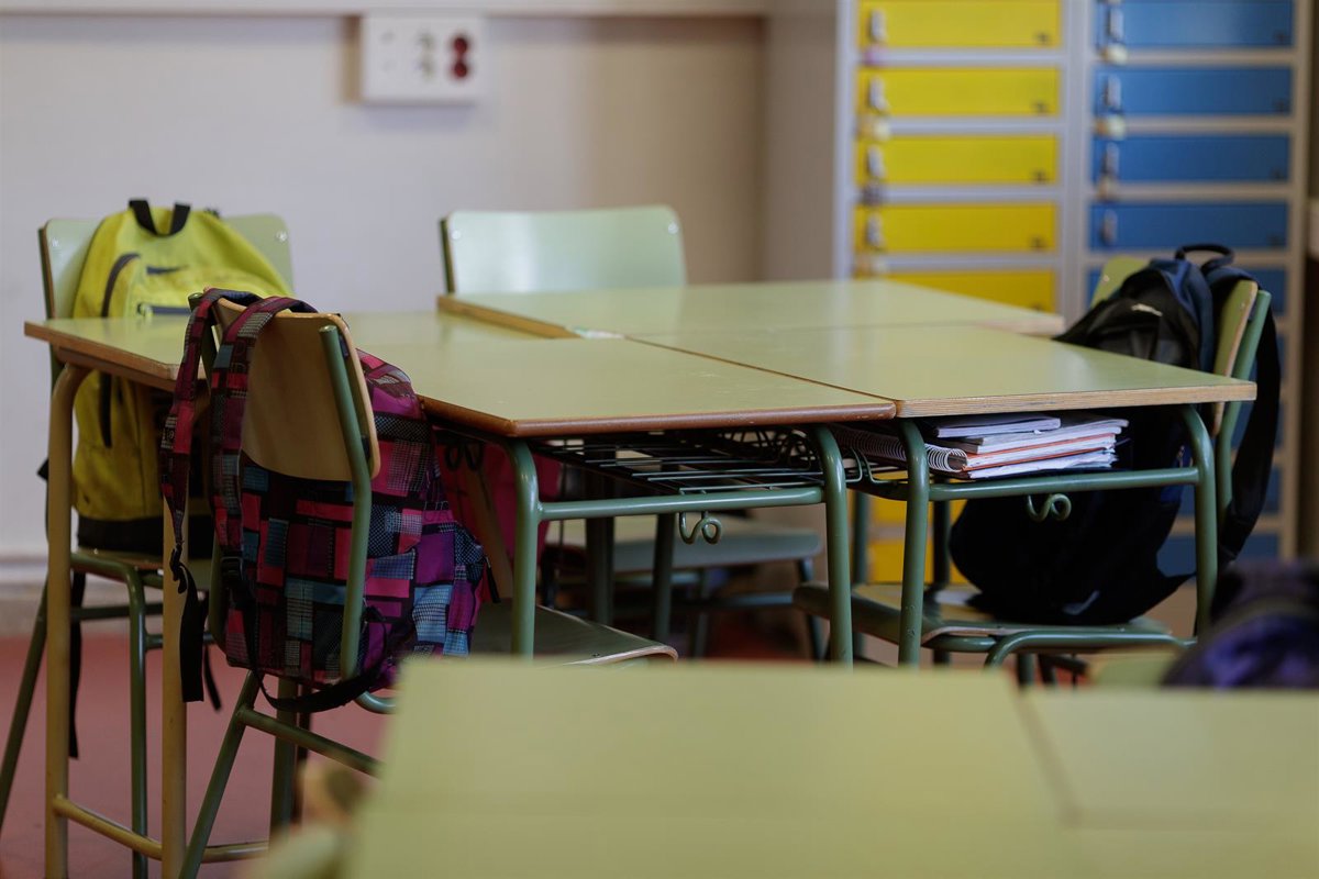 STAR reivindica en el  Día Mundial del docente  la descentralización de la formación en La Rioja