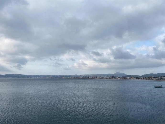 El fin de semana se despide con probabilidad de chubascos en Valencia y Alicante y temperaturas en descenso