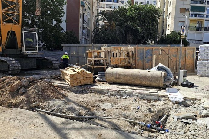 Málaga.- Llega la pantalladora al segundo tramo de las obras de prolongación del metro al nuevo hospital