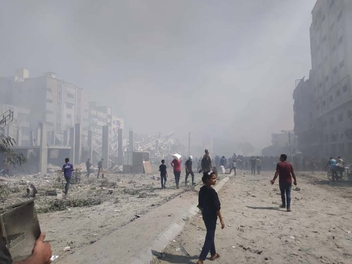 September 22, 2025, Gaza, Palestine: Israeli aircraft bombed the Medical Relief and Shawa Family buildings in central Gaza City. September 22, 2025, Gaza, Palestine: Israeli aircraft bombed the Medical Relief and Shawa Family buildings at the Samer inters