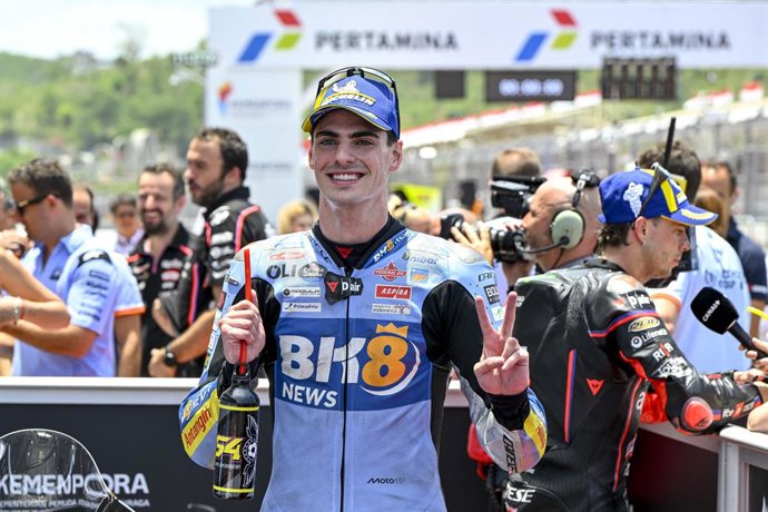 ALDEGUER Fermin (spa), Gresini Racing MotoGP, Ducati Desmosedici GP24, portrait, celebrating his second place in Sprint race during the 2025 MotoGP Pertamina Grand Prix of Indonesia on the Mandalika circuit from October 3 to 5, At West Nusa Tenggara, Indo