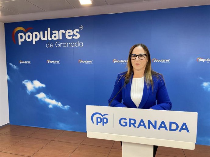 La portavoz del PP de Granada Lourdes Ramírez.
