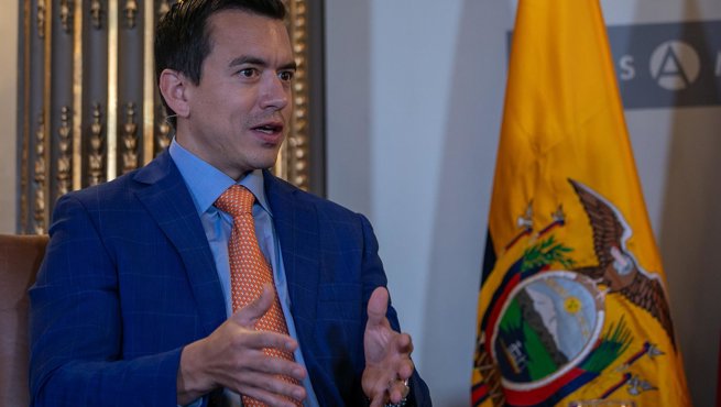 Política