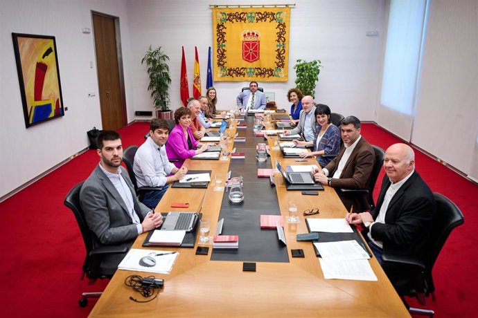 Archivo - Mesa y Junta de Portavoces del Parlamento de Navarra.