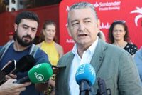 Sanz asegura que la "foto" de Montero y Zapatero es el "retorno al peor pasado" y la de la "traición a Andalucía"