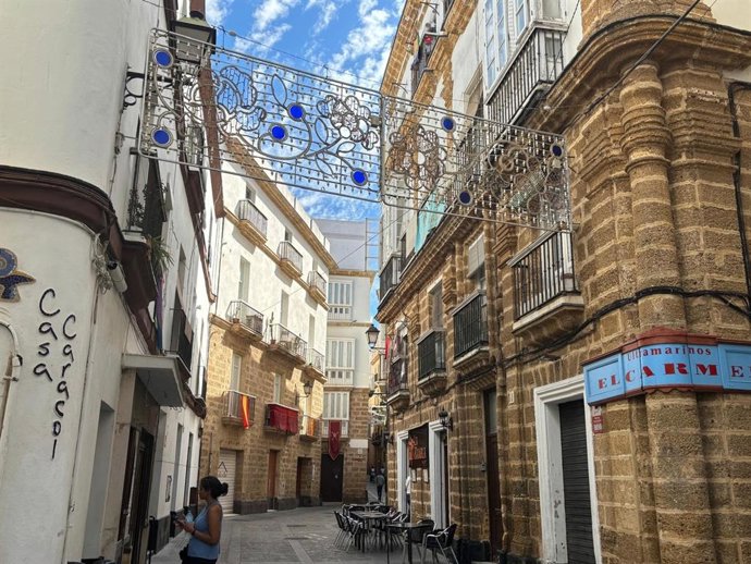 La calle Sopranis de Cádiz tendrá un alumbrado extraordinario para la festividad de la Patrona