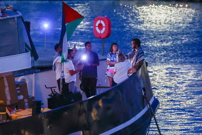 Archivo - La Global Sumud Flotilla vuelve a partir desde el Puerto de Barcelona, a 1 de septiembre de 20256, en Barcelona, Catalunya (España). 