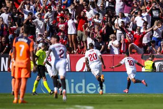 Alexis Sanchez of Sevilla FC celebrates a goal during the Spanish league, LaLiga EA Sports, football match played between Sevilla FC and  FC Barcelona at Ramon Sanchez-Pizjuan stadium on October 5, 2025, in Sevilla, Spain.
