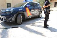 Detenido un joven por disparar desde la calle contra la casa de un familiar en Torrent