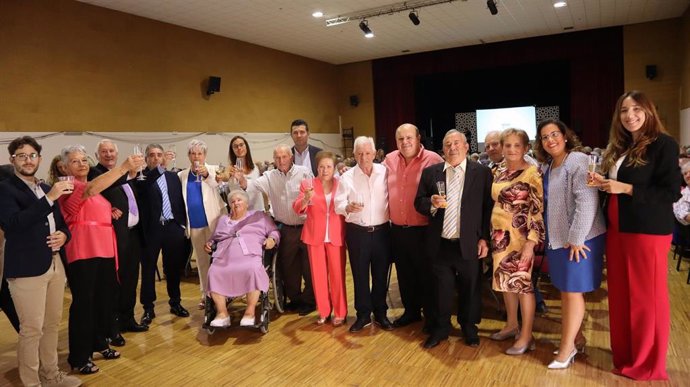 Día del Mayor y Bodas de Oro de cinco parejas de Güéjar Sierra
