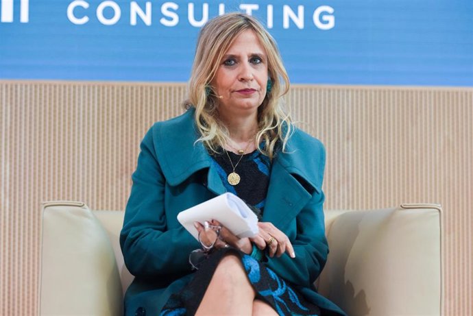 Archivo - La presidenta del Instituto Español de Analistas, Lola Solana, a 16 de mayo de 2024, en Madrid (España).