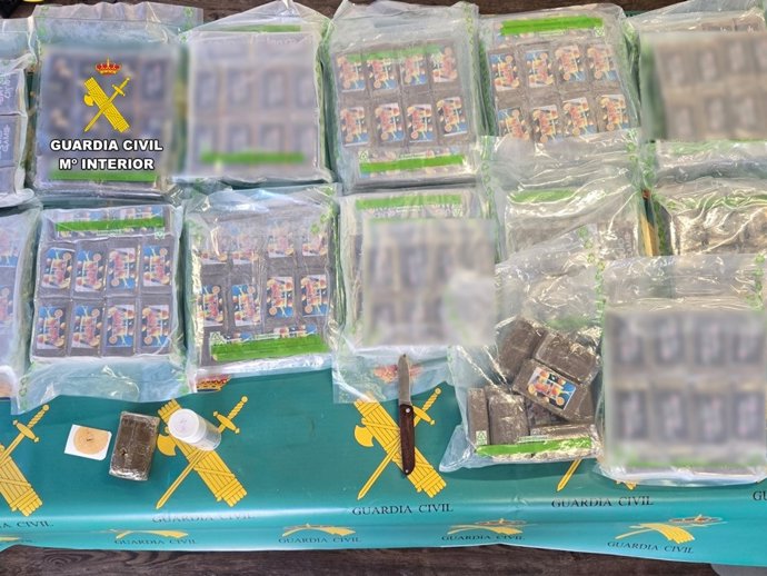 Droga intervenida a la joven en el Puerto de Dénia