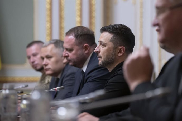 September 11, 2025, Kyiv, Kiev Oblast, Ukraine: Ukrainian President Volodymyr Zelenskyy, right, listens to Finnish President Alexander Stubb, during a bilateral meeting at the Mariinsky Palace, September 11, 2025 in Kyiv, Ukraine.