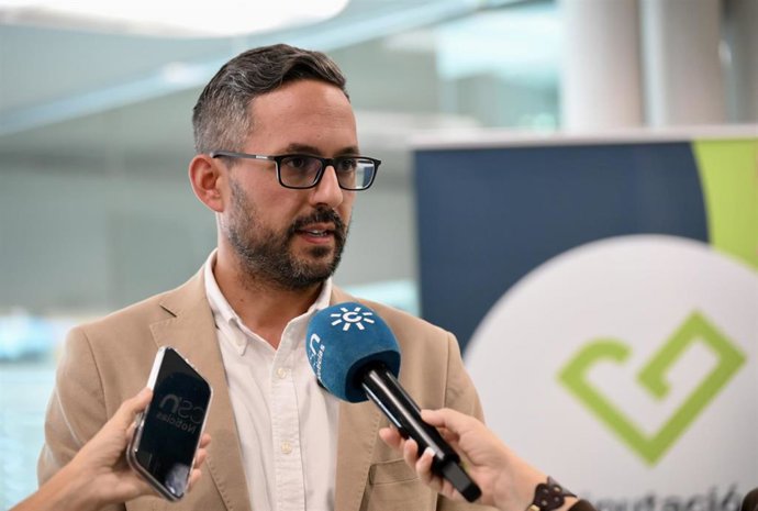 El diputado provincial de Agua en Granada, Antonio Mancilla