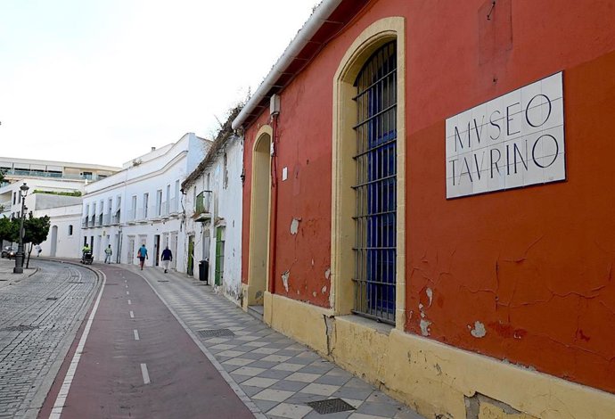 Fachada del antiguo Museo Taurino de Jerez de la Frontera (Cádiz), donde se va a proyectar un vivero de empresas