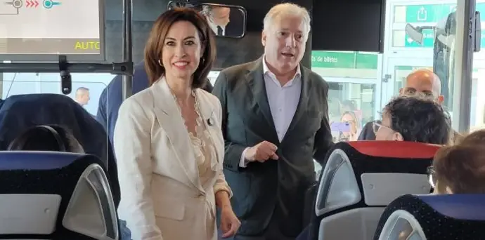 Inauguración de nuevas líneas de autobús