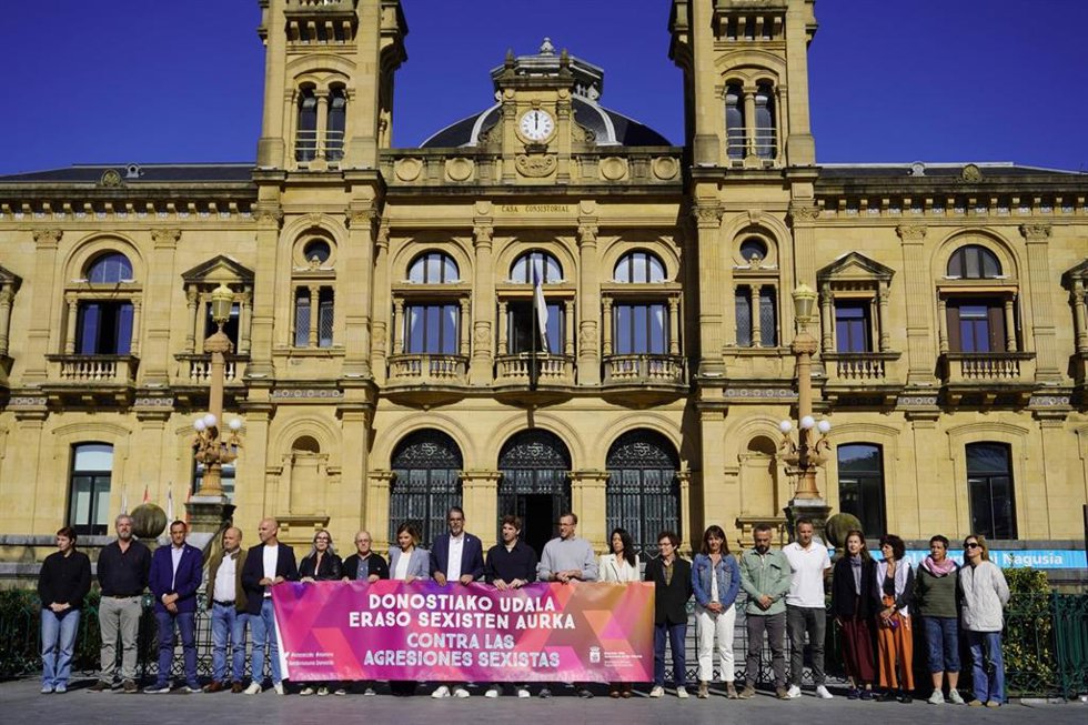 Concentración contra la última agresión machista en San Sebastián.