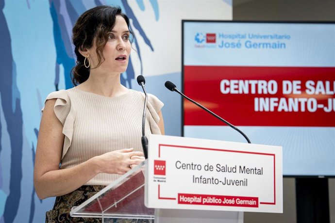 La  presidenta de la Comunidad de Madrid, Isabel Díaz Ayuso, visita el nuevo Centro de Salud Mental Infanto-Juvenil del Hospital público Universitario José Germain