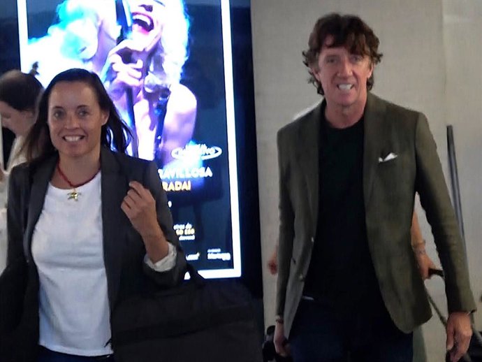 Alejandra Conde y Colate Vallejo-Nágera, a su llegada a Madrid