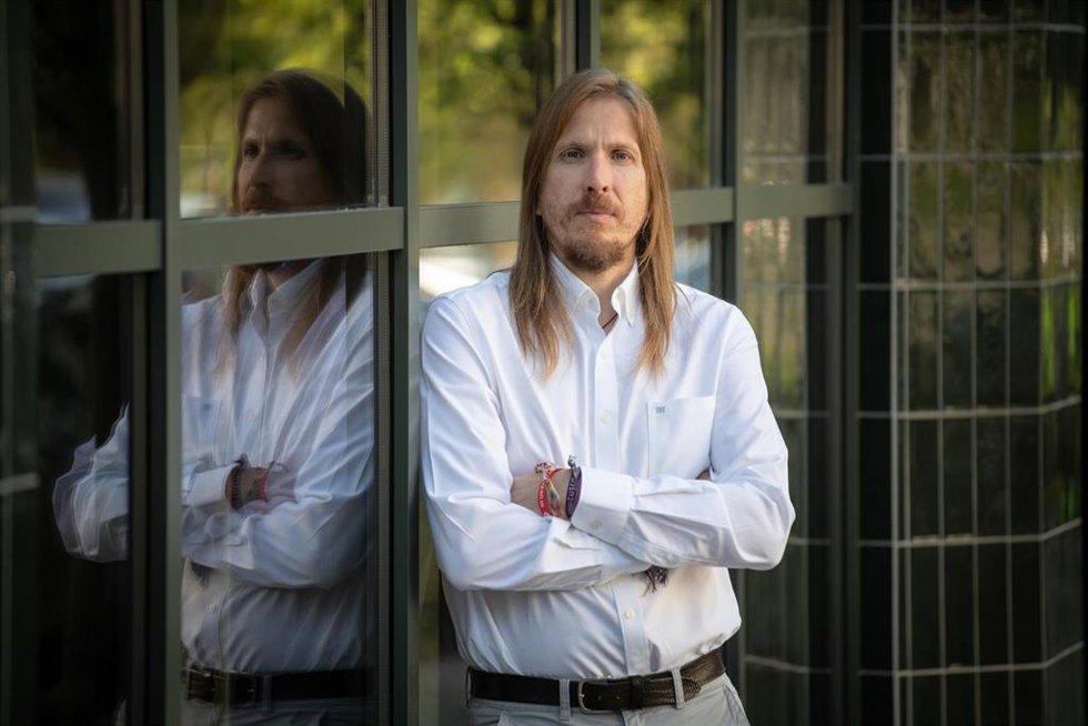 Archivo - El secretario de Organización y coportavoz de Podemos, Pablo Fernández, posa para Europa Press, a 17 de julio de 2025, en Madrid (España).