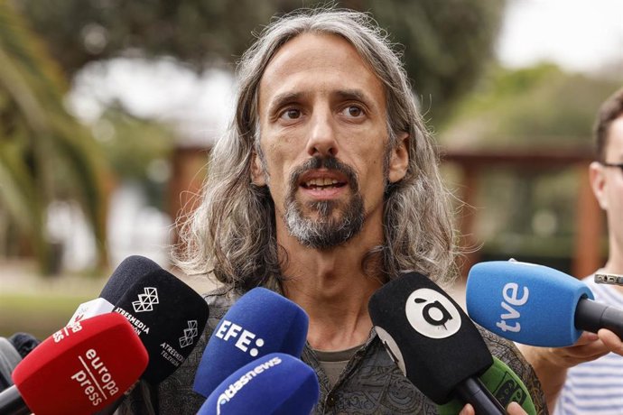 El diputado de Compromís, Juan Bordera, llega a Valencia después de ser detenido por Israel por intentar llegar a la Franja con ayuda humanitaria, a 6 de octubre de 2025